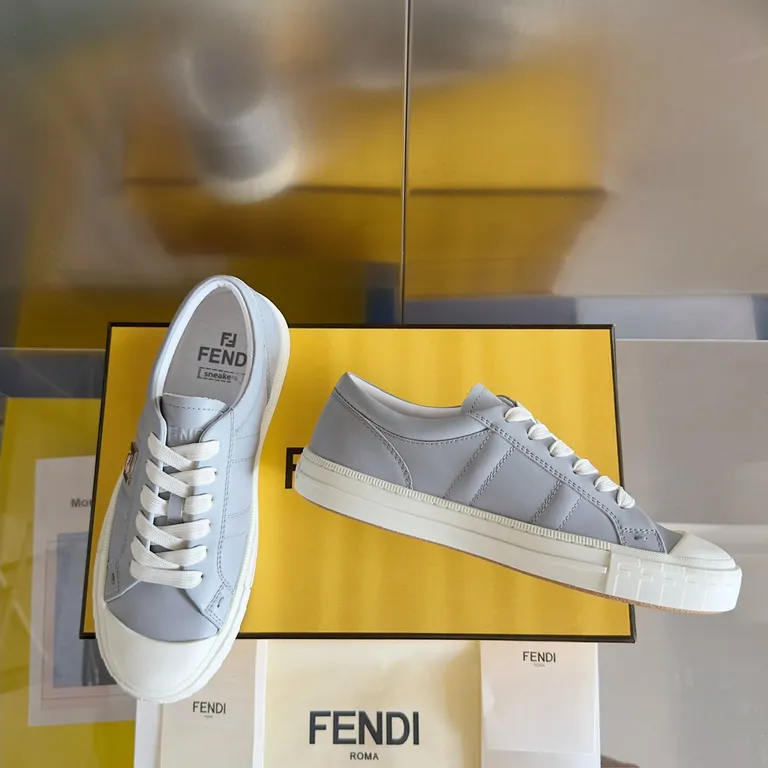 Fendi Shoe 